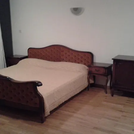 Emona Apartment